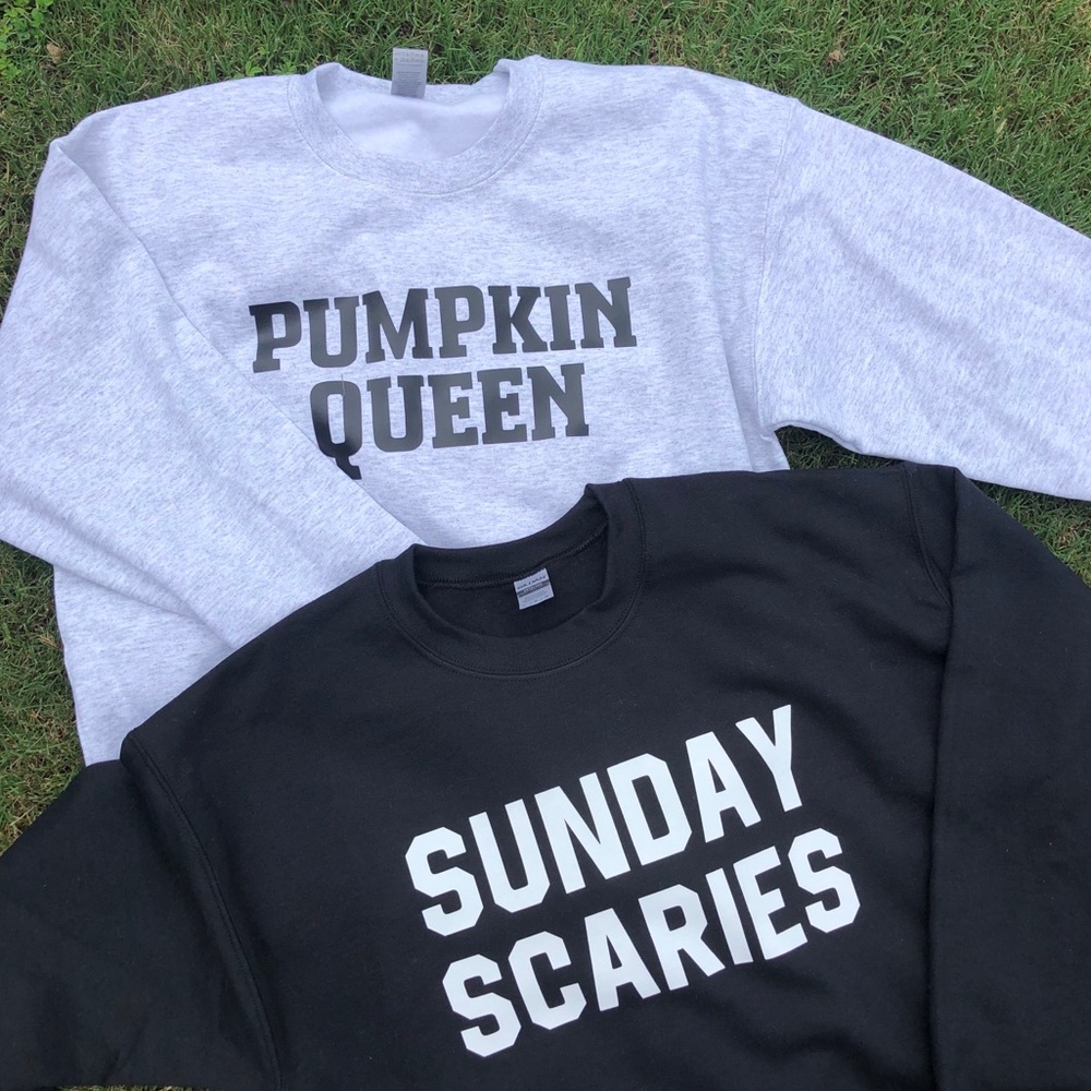 SOLD “pumpkin queen” large grey sweatshirt